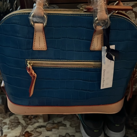 Dooney & Burke Marine Blue Zip satchel W matching card & keychain -NWT - Picture 11 of 11